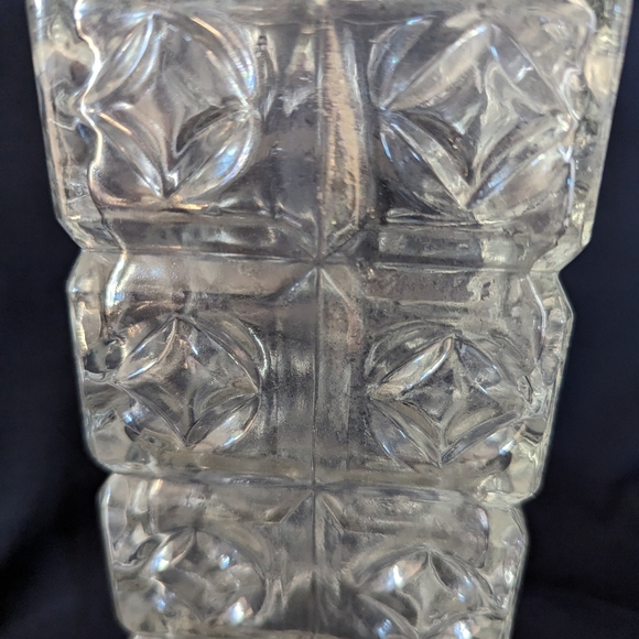 Vintage pressed glass decanter - Picture 2 of 5